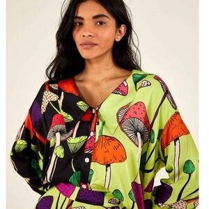 Farm Rio Mixed Mushrooms Shirt, size XS